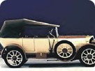 9/25 PS Phaeton-Landaulet und Daten
Das Bild zeigt den Phaeton-Landaulet. Modelle sind nicht bekannt.
Opeldaten:
9/25 (8/25) PS: 1916-1922, Motor 2,3l mit 28 PS bei 65 km/h ab 8.600 Mark = DM = 4.415 Euro.
Preis 1922: ab 2.450.000 Mark.
Karosserievarianten: Limousine, offener Sechssitzer, Zweisitzer, Phaeton-Landaulet;
Längen in mm: 4500