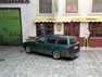 Astra F Caravan Tuning Bild 2
Dieser Caravan Basis GAMA wurde umlackiert in türkismetallic oben und silbergrünmetallic unten. Angebracht wurden noch Nummernschilder, Sportauspuff, Sportfelgen, Scheibenwischer vorne und hinten. Auch der Innenraum wurde farblich angepasst.