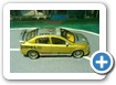 Astra G Stufenheck Tuning Bild 6
Aufwendiges Tuning für das Schuco-Modell. Lackierung zweifarbig in nepalgelbmetallic und starsilber II. Decals von Bastos, Michelin und Opel. Antenne, Auspuff und Nummernschilder sind Eigenanfertigungen. Aussenspiegel von Tron, Einarmwischer von Tameo, Heckflügel unbekannt und Reifen von sprint 43 Tipo OZ 19"
