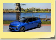 Astra L Limousine Bild 2a

Hersteller: Norev (360060)
kobaltblau, Auflage ???, August 2022