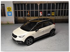 Crossland X Bild 1
Hersteller: iScale (OC11017 + 43-0050WE)
abaloneweiss Auflage ??? 02/2018