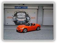 GT Roadster Bild 9a

Hersteller: Schuco (450477700)
mandarinmetallic Auflage 500 Jahr 2010
für das Opel - GT-Forum 