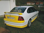 Mein Vectra B i500 (05/2001 - 08/2006)
Hinten wurde nachträglich noch eine gelbe Heckschürze angebracht.