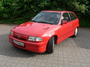 Mein Astra GSi (04/1992- 07/1998)
So sah anfangs mein GSi aus, später wurde unterherum zweifarbig nachlackiert.