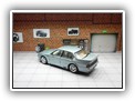 Commodore VL HSV 1988 Daten

Geplant waren 500, die schnell weg waren, so wurden weitere 250 nachproduziert, auch für Renneinsätze. Motor: 5,0l; 241 PS; 230 km/h: 0 auf 100 in 6,9sec.