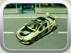 Tigra A Cliffumbau Bild 2
Kurzerhand umgestylter Tigra. Die Decals vom Calibra wurden verkleinert und dem Tigra angepasst. Sportfelgen von sprint43 Typ Corvette Zr1 15", Sportauspuff und selbstgebauter Heckflügel wurden montiert. Auch der Inneraum wurde weiß und schwarz.