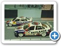 Vectra B STW 1998 Bild 1
Hersteller: Minichamps
Nr. 4 Auflagen ??? Anfang 1999
Hersteller: Onyx
Umbau mit Decals
Zum Original:
Nr. 21 ist ein Design-Scetch zum Rennanfang mit alter Startnummer. Nr. 4 ist die tatsächliche Rennversion mit der Alzen insgesamt für das Team Holzer 3ter wurde.