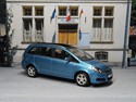 Zafira B1 Bild 1a

Hersteller: Minichamps (93199268)
breezeblaumetallic(bei Opel) Auflage unbekannt Frühjahr 2006,